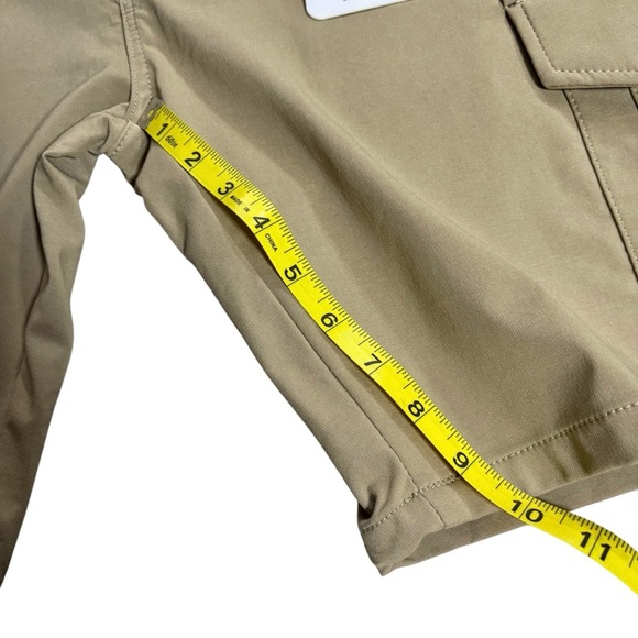 NWT Riot Empire Easy Motion Active Cargo Shorts, Size 36 - Picture 12 of 13